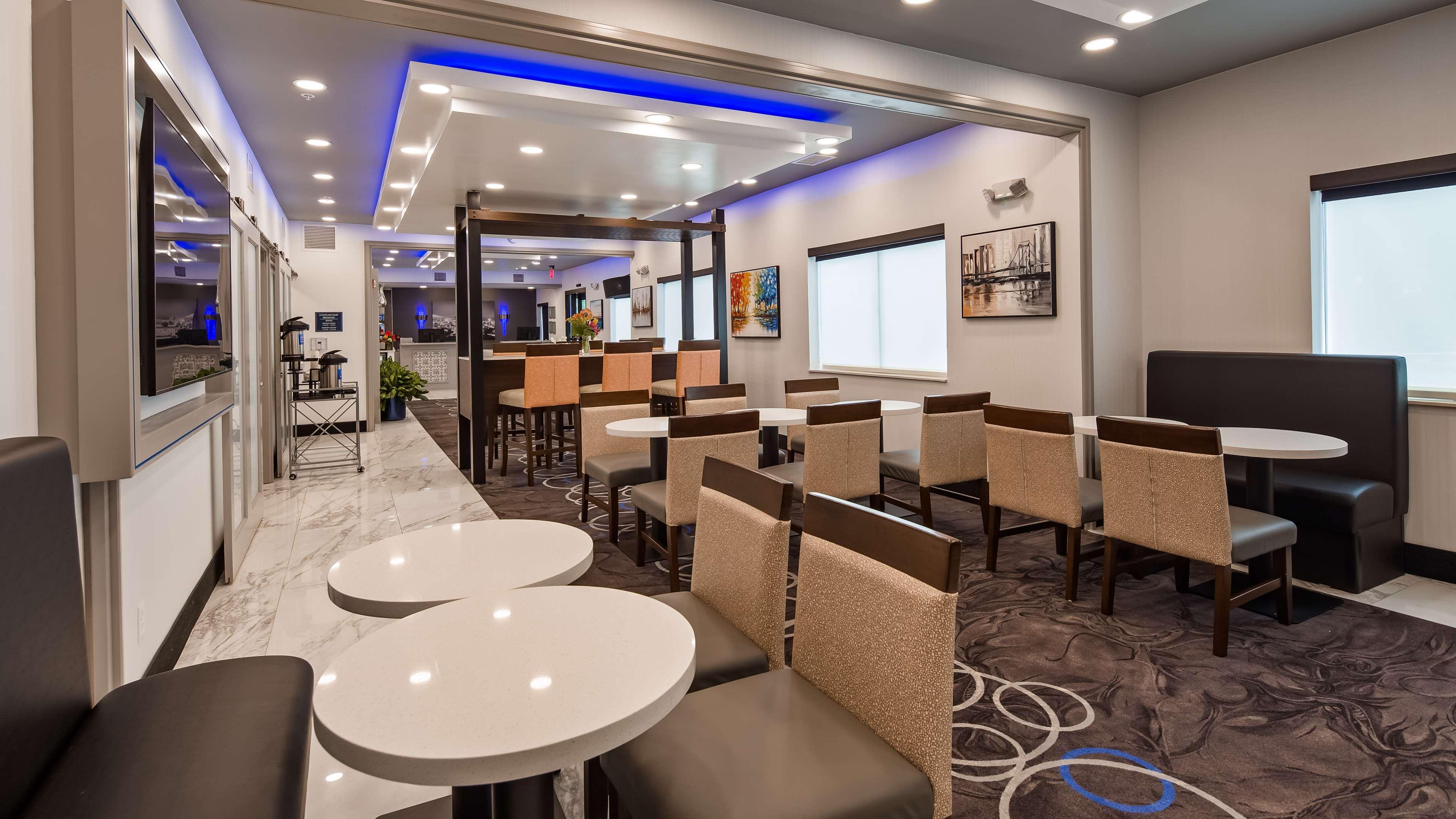 Best Western Independence Kansas City Exterior photo